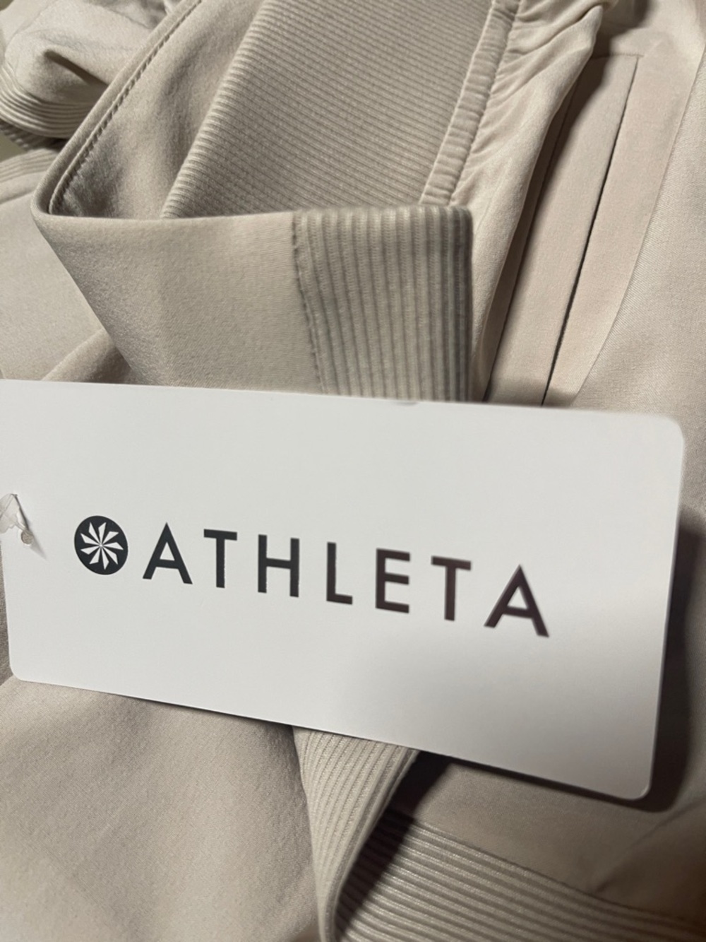 Athleta Women's Cropped Performance Pants in Light Taupe - Picture 10 of 10